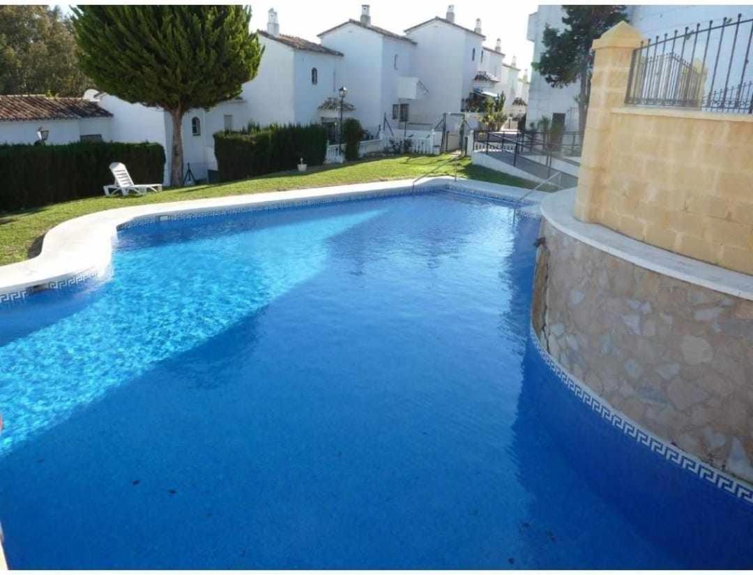 Villa Marisol Apartamento Australia Беналмадена Екстериор снимка